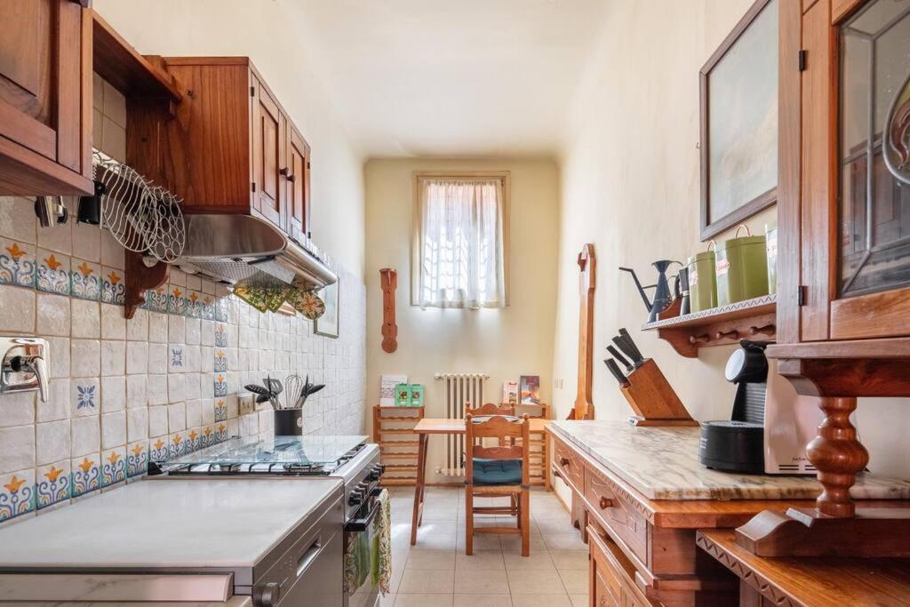 Central Elegant Apartment - Liberty House Bologna Luaran gambar