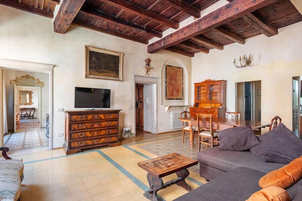 Central Elegant Apartment - Liberty House Bologna Luaran gambar