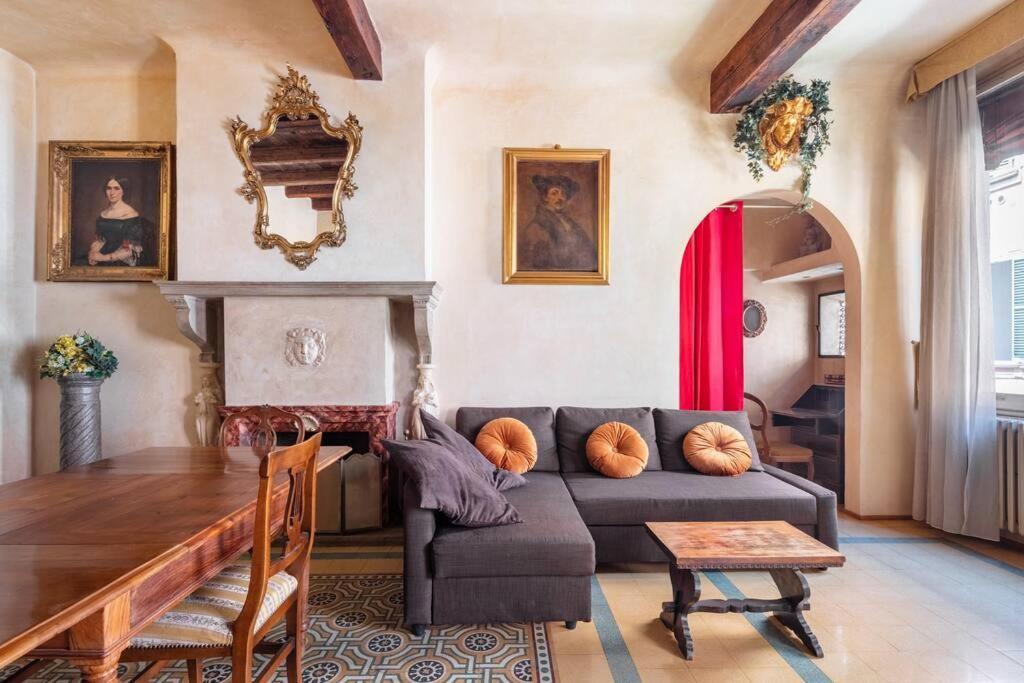 Central Elegant Apartment - Liberty House Bologna Luaran gambar